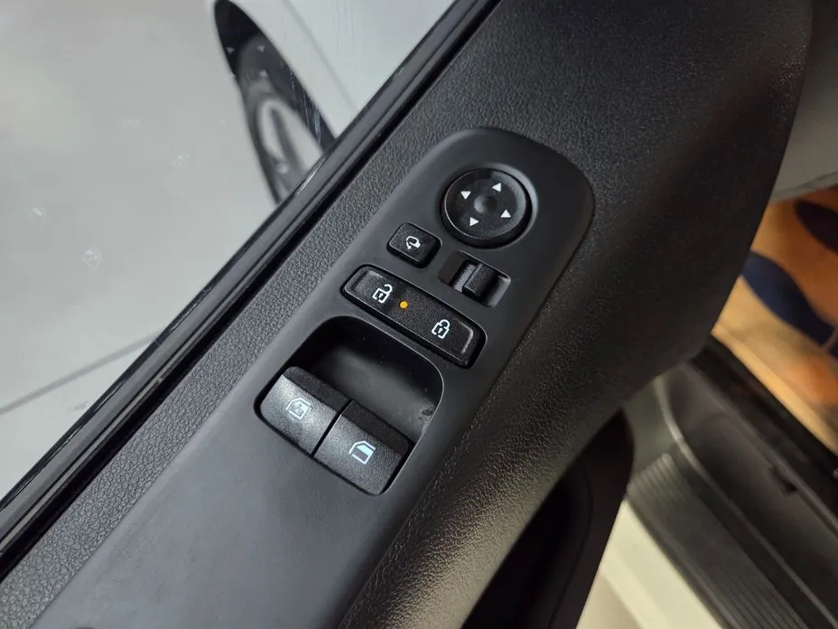 Hyundai Staria — фото 3