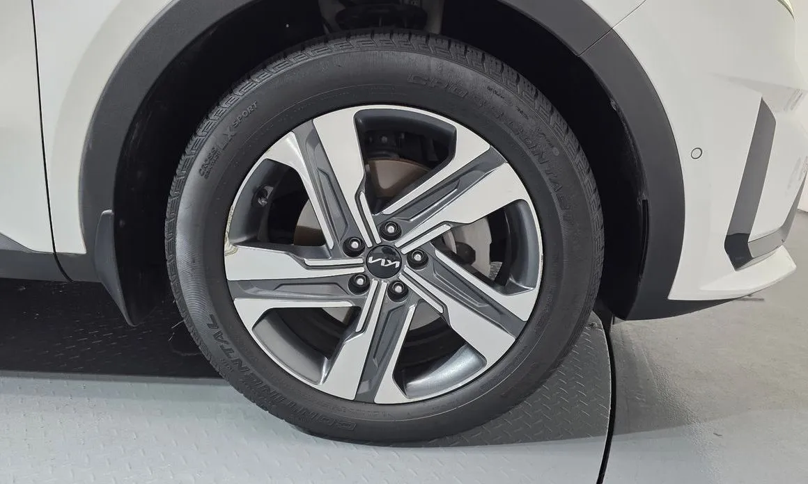 Kia Sorento — фото 10