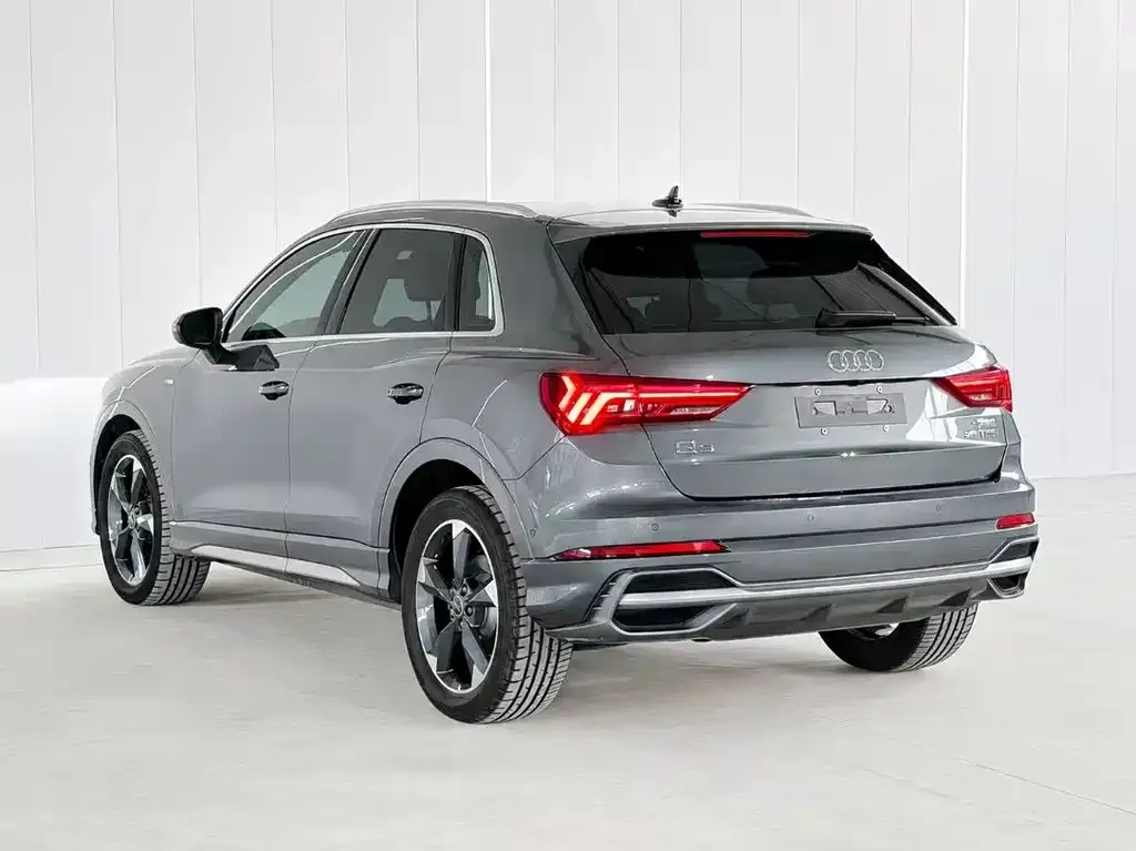 Audi Q3 — фото 7