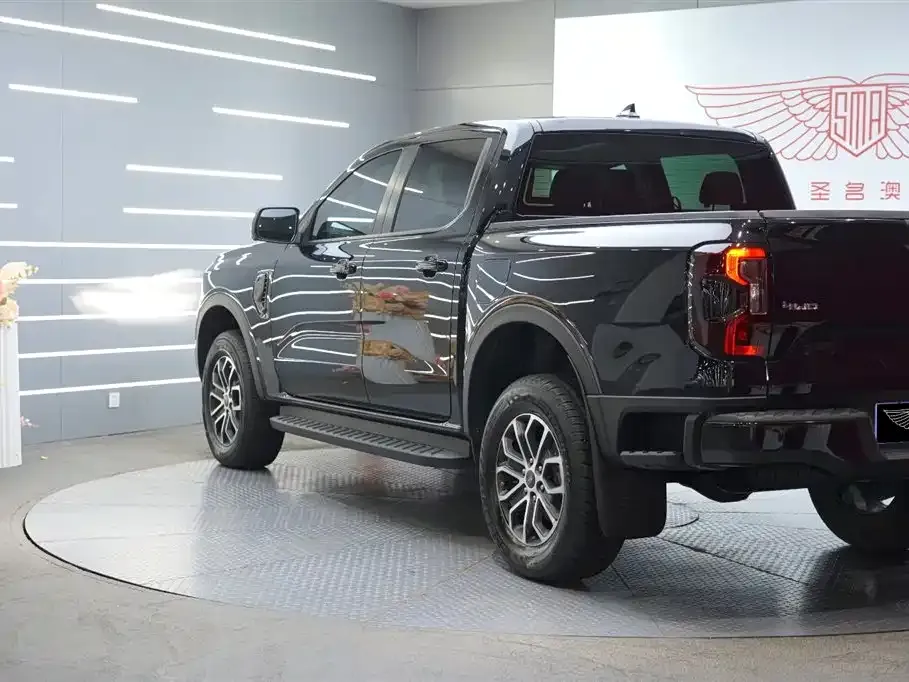 Ford Ranger — фото 10