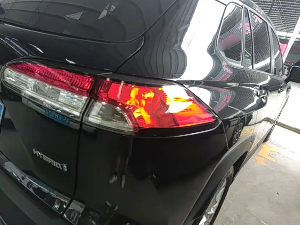 Toyota Corolla Cross — фото 9