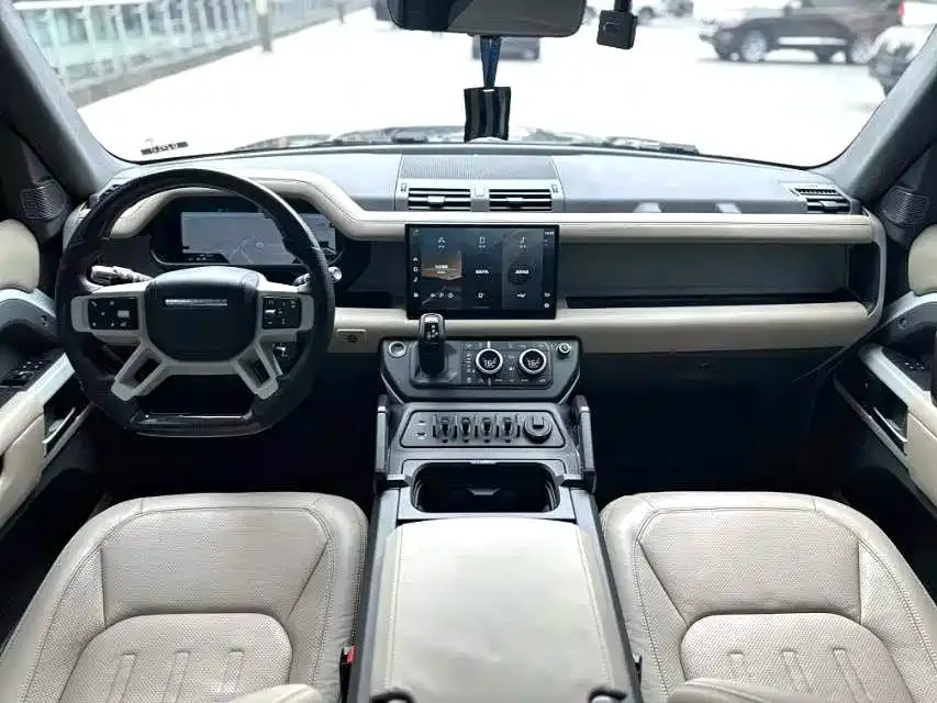 Land Rover Defender — фото 10