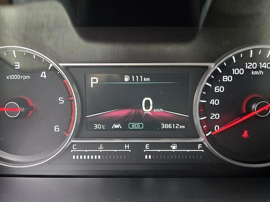 Kia Sorento — фото 9
