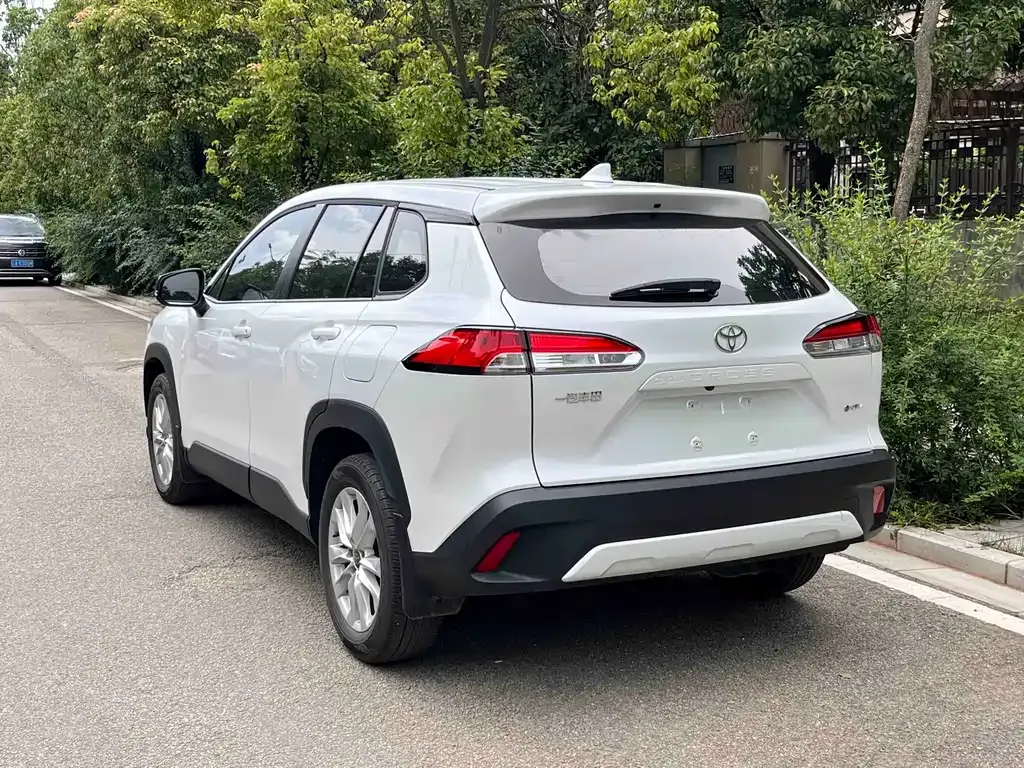 Toyota Corolla Cross — фото 4