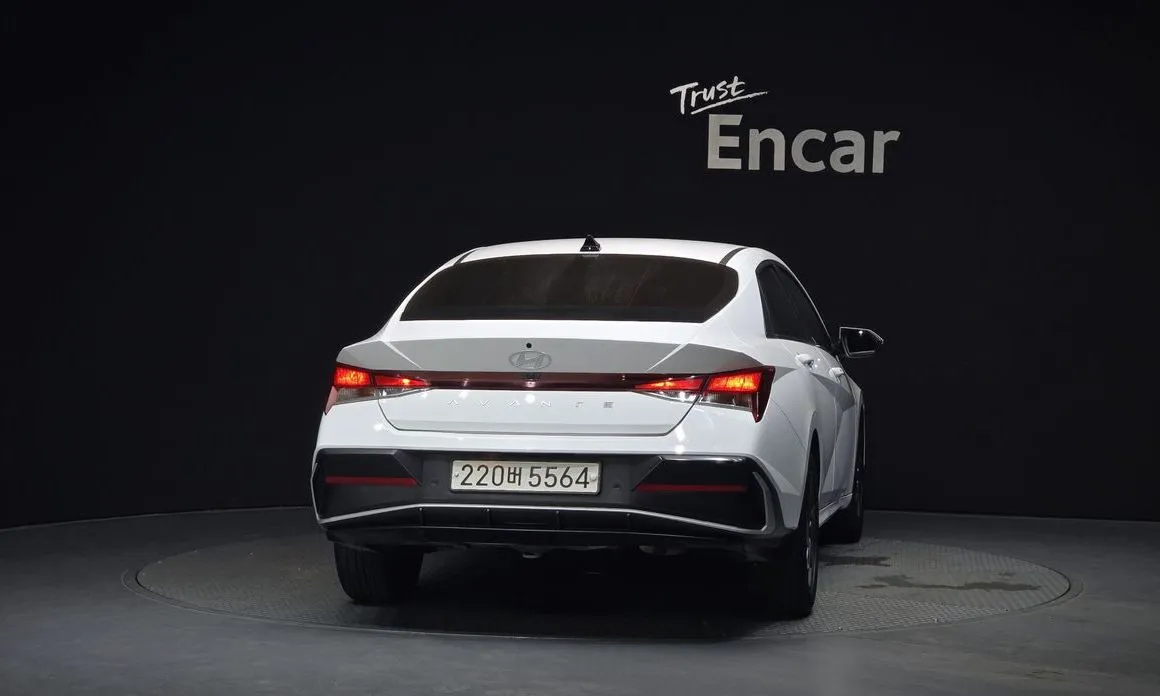 Hyundai AVANTE — фото 6