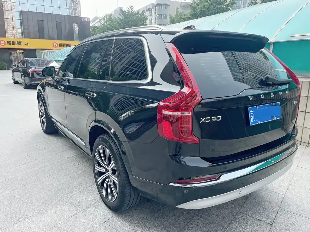 Volvo XC90 — фото 4