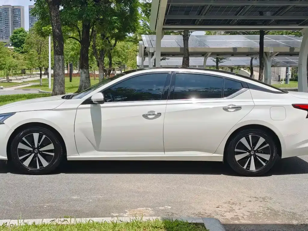 Nissan Teana — фото 9