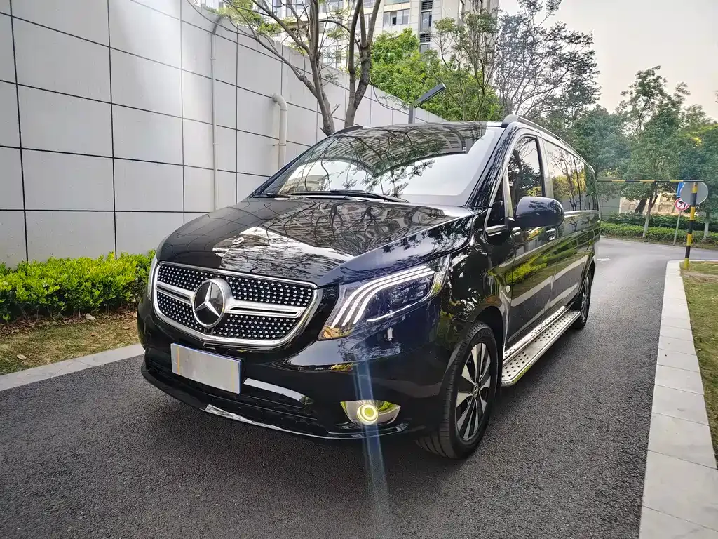 Mercedes-Benz Vito — фото 1