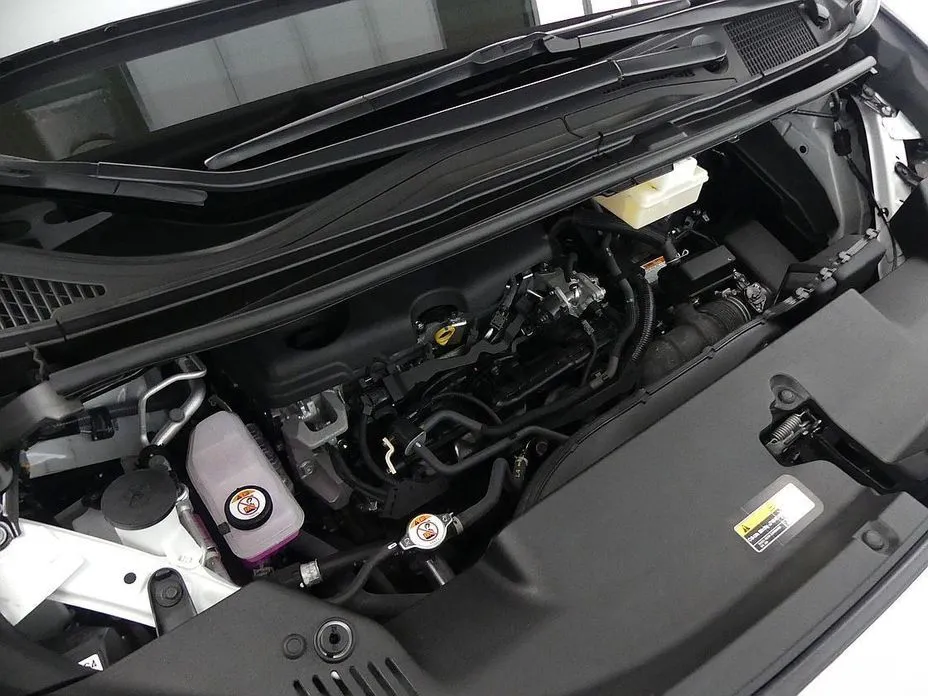 Toyota Alphard — фото 4