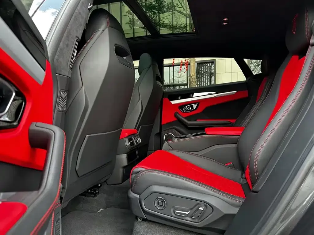 Lamborghini Urus — фото 6
