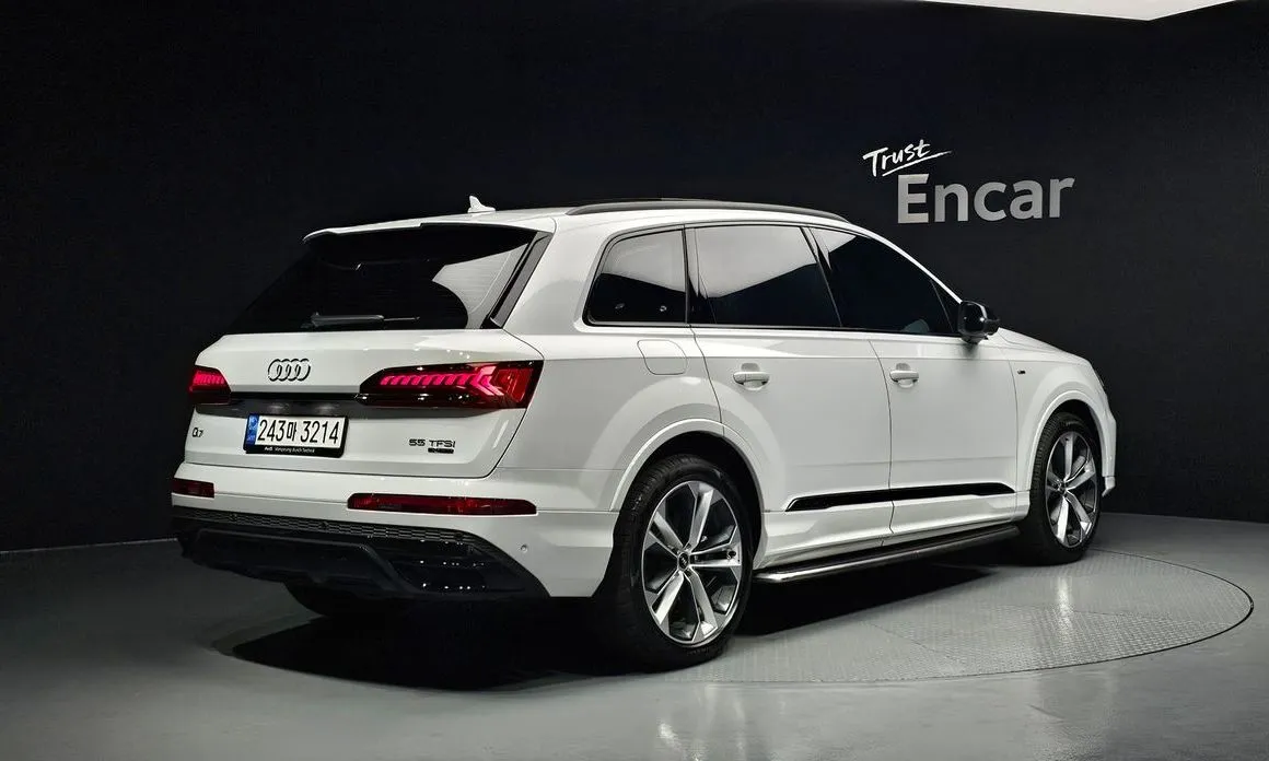 Audi Q7 — фото 2