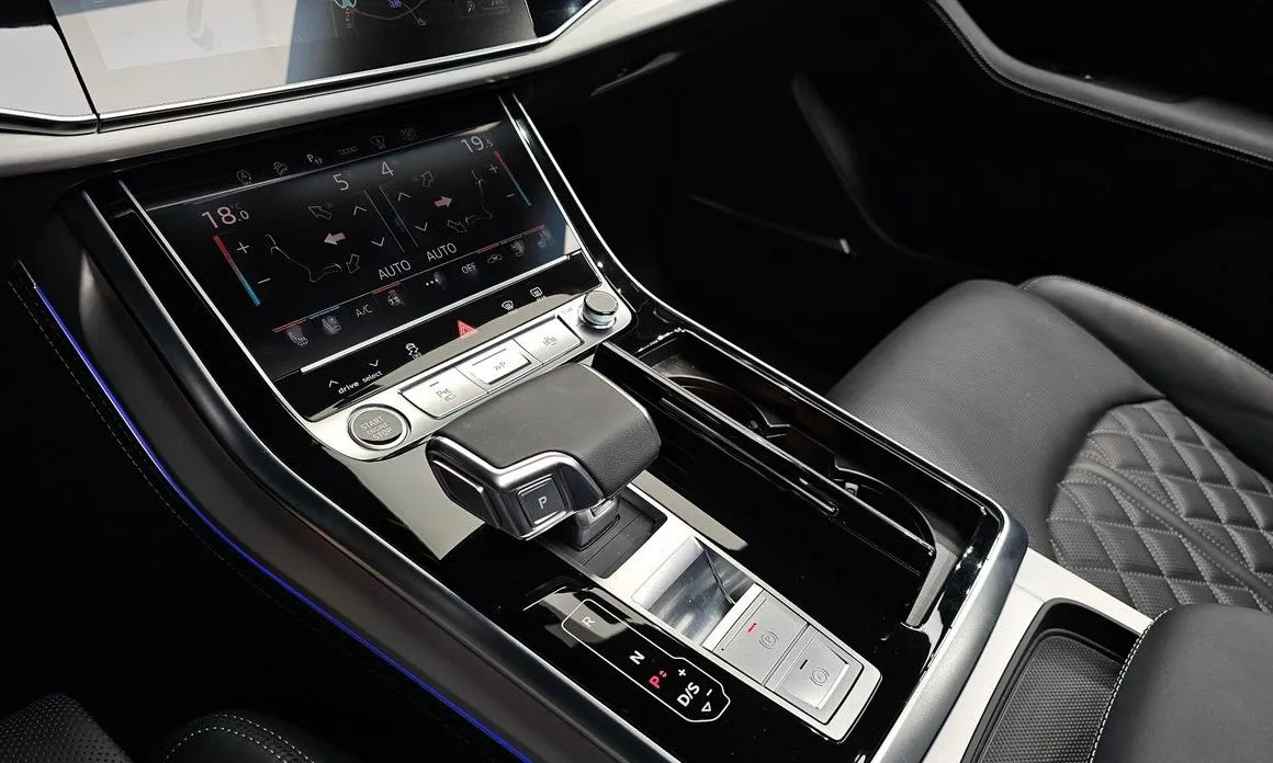 Audi Q7 — фото 5