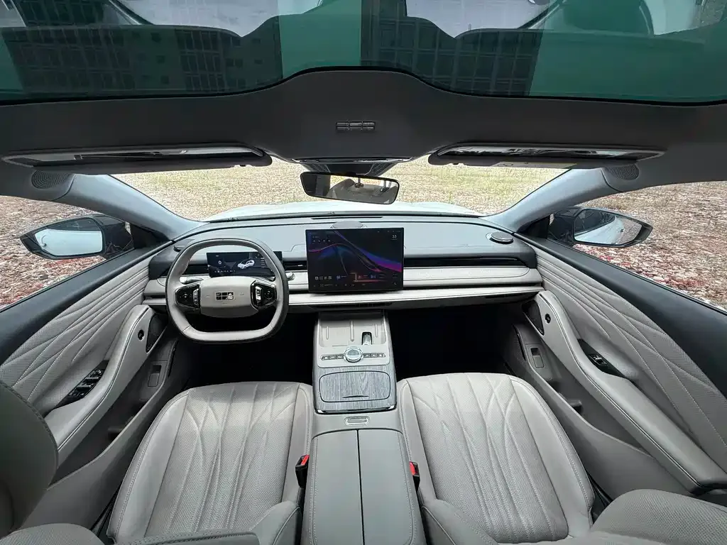 Geely Galaxy Xingyao 8 — фото 2