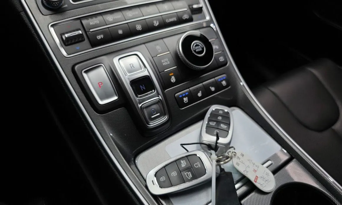 Hyundai Santafe — фото 8