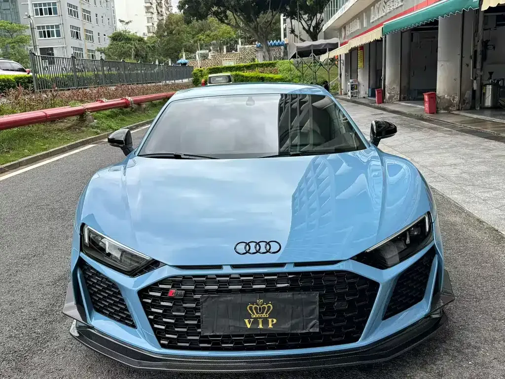 Audi R8 — фото 6