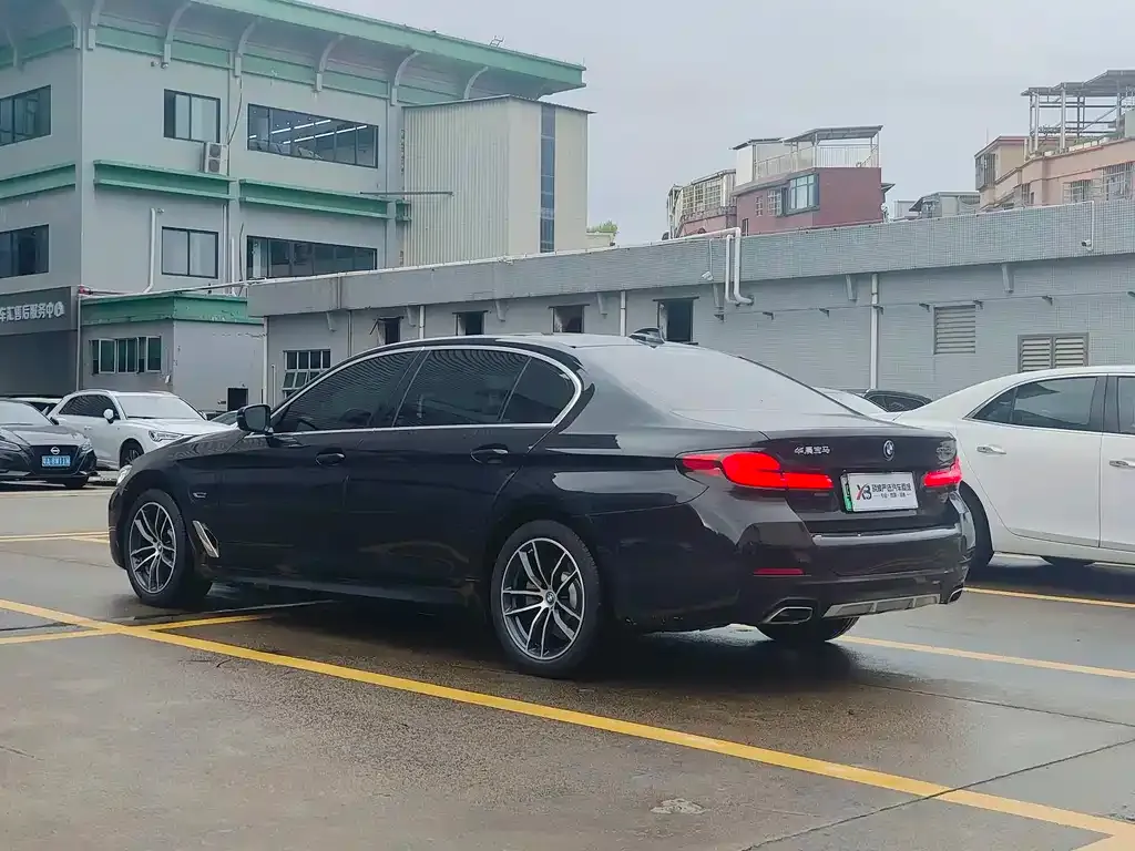 BMW 5 Series New Energy — фото 3