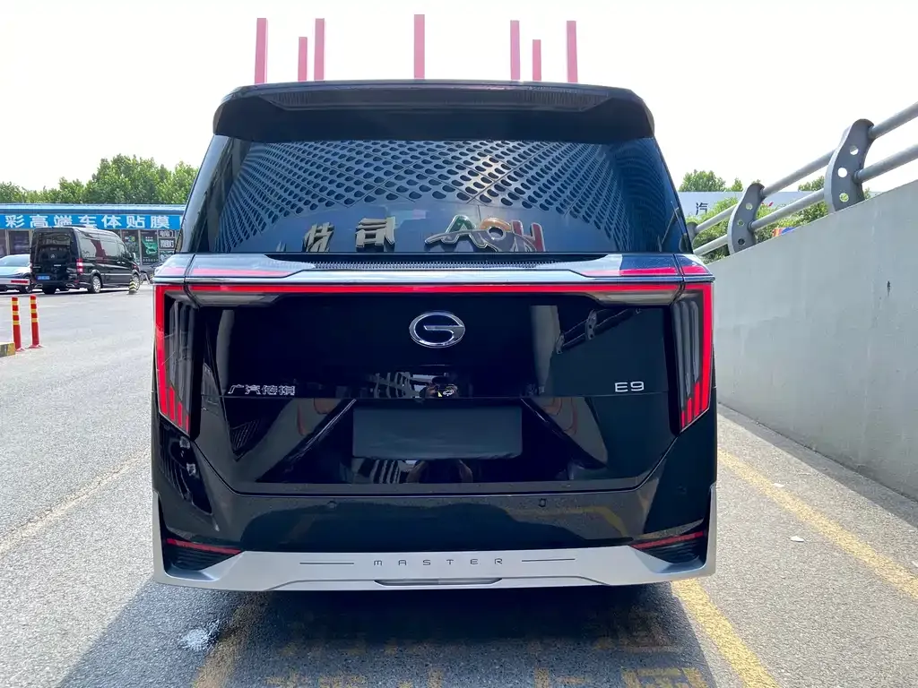 GAC Motor Trumpchi E9 — фото 5