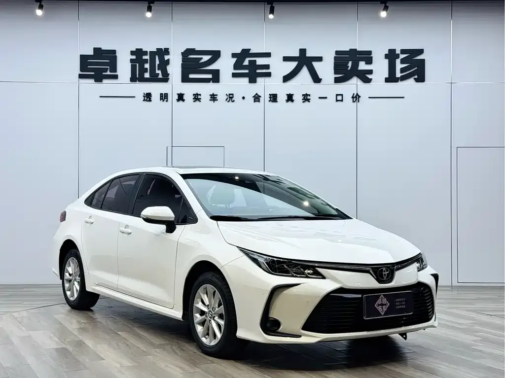 Toyota Corolla — фото 2
