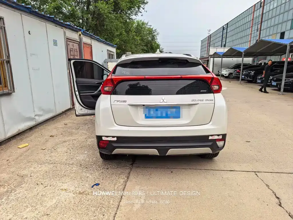 Mitsubishi Eclipse Cross — фото 7