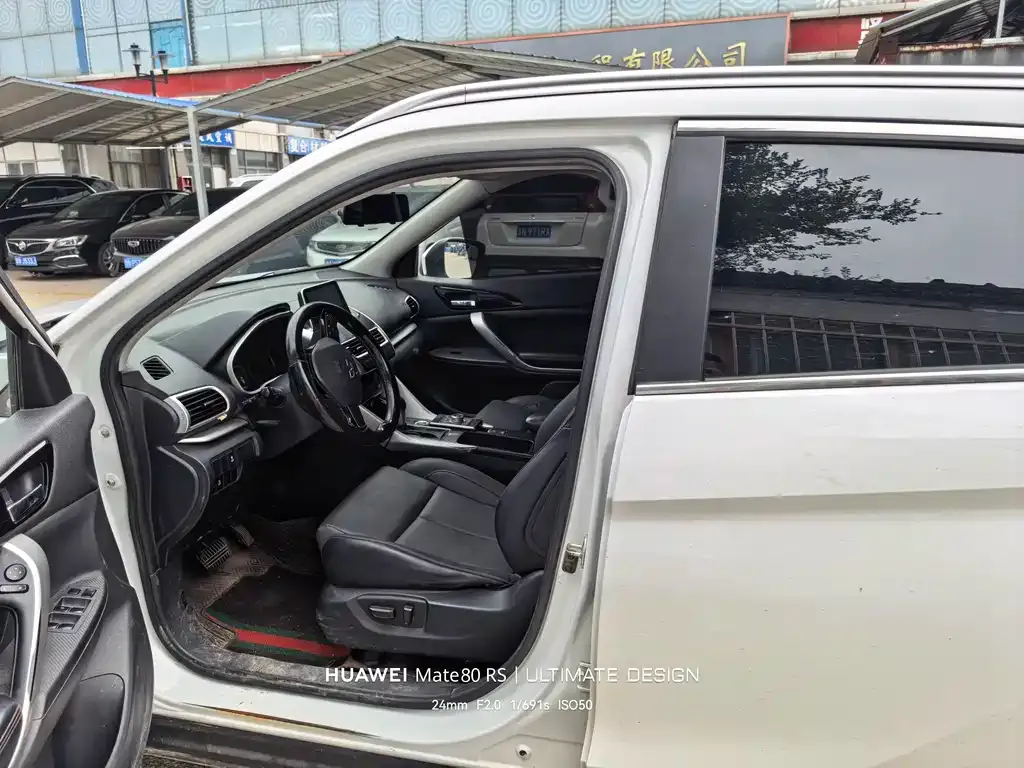 Mitsubishi Eclipse Cross — фото 5