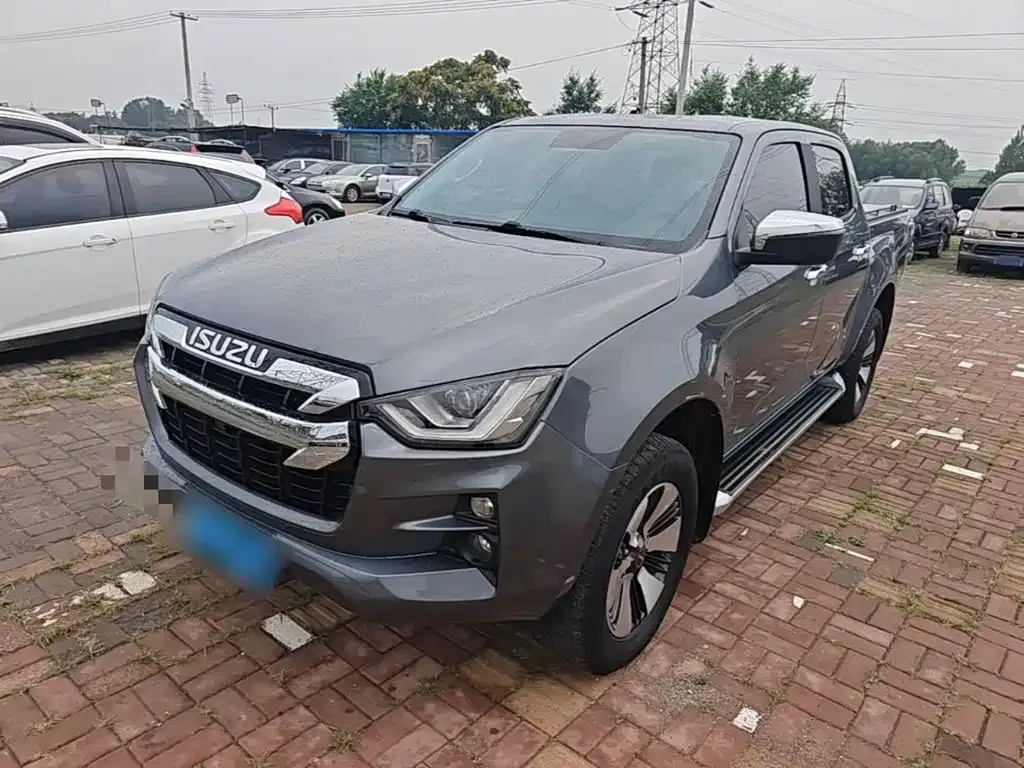 Isuzu D-MAX — фото 1
