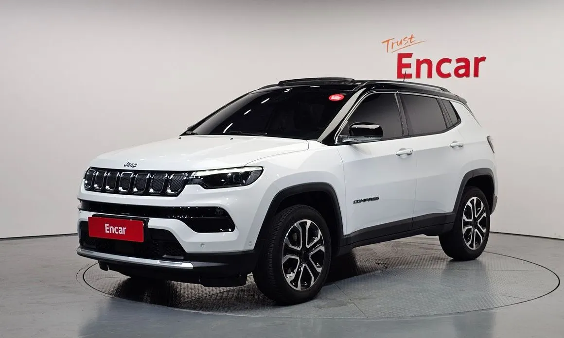 Jeep Compass — фото 1