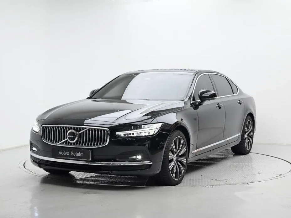 Volvo S90 — фото 1