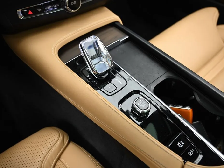 Volvo S90 — фото 9