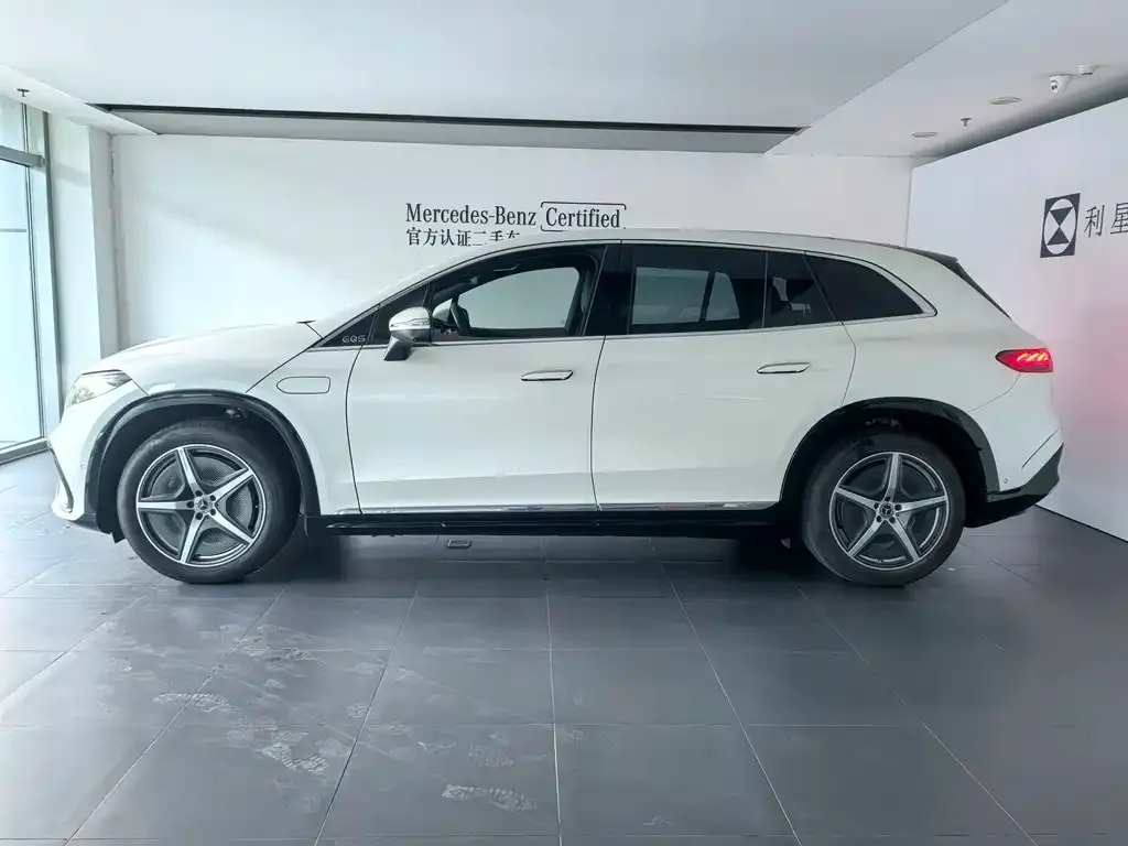 Mercedes-Benz EQS SUV — фото 2