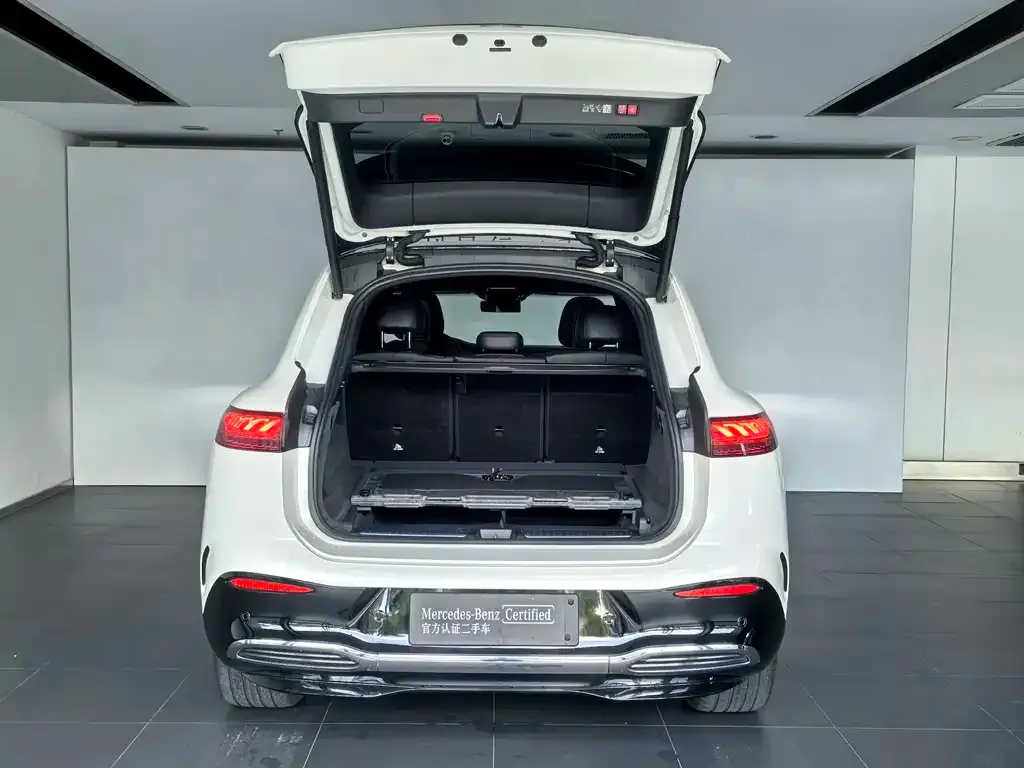 Mercedes-Benz EQS SUV — фото 6