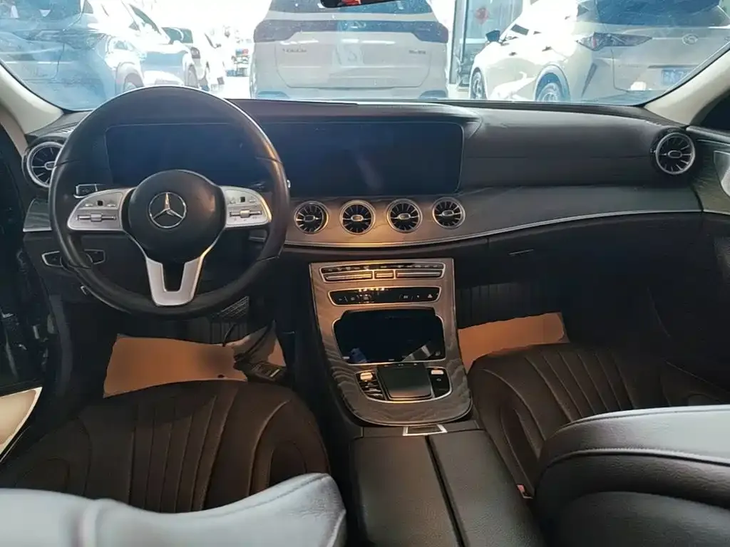Mercedes-Benz CLS — фото 7