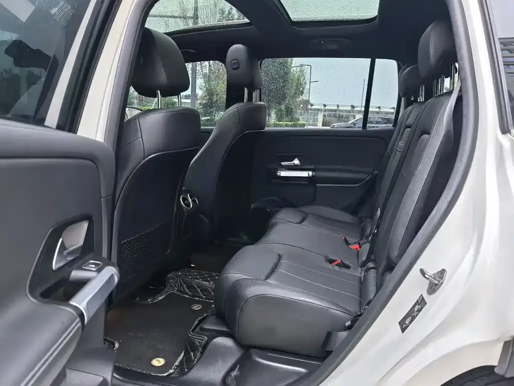 Mercedes-Benz EQB — фото 4
