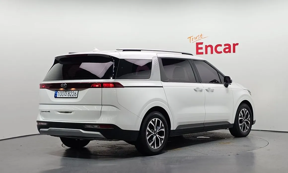 Kia Carnival — фото 2