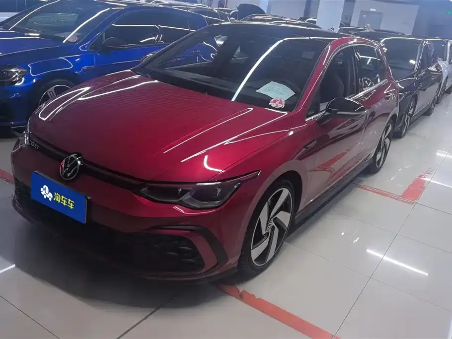 Volkswagen Golf GTI — фото 1