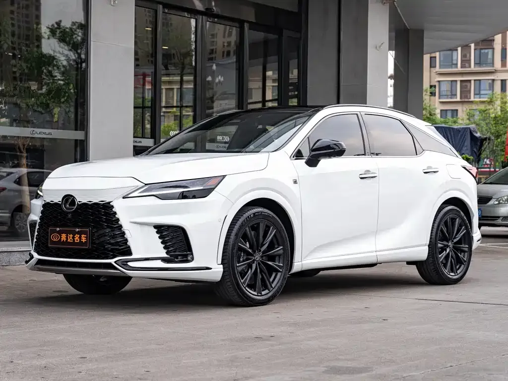 Lexus RX — фото 1
