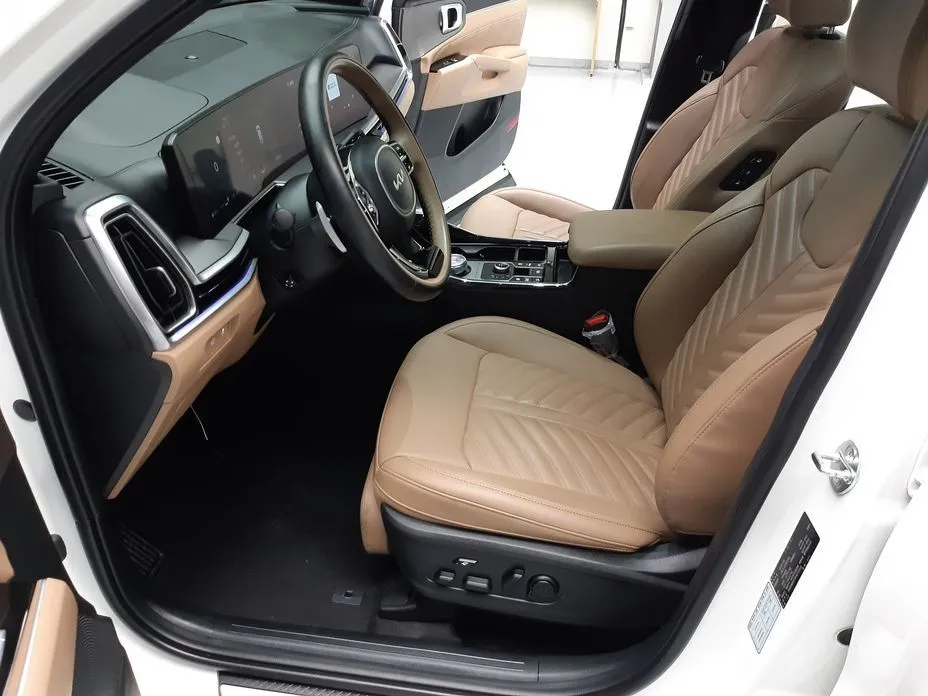 Kia Sorento — фото 6