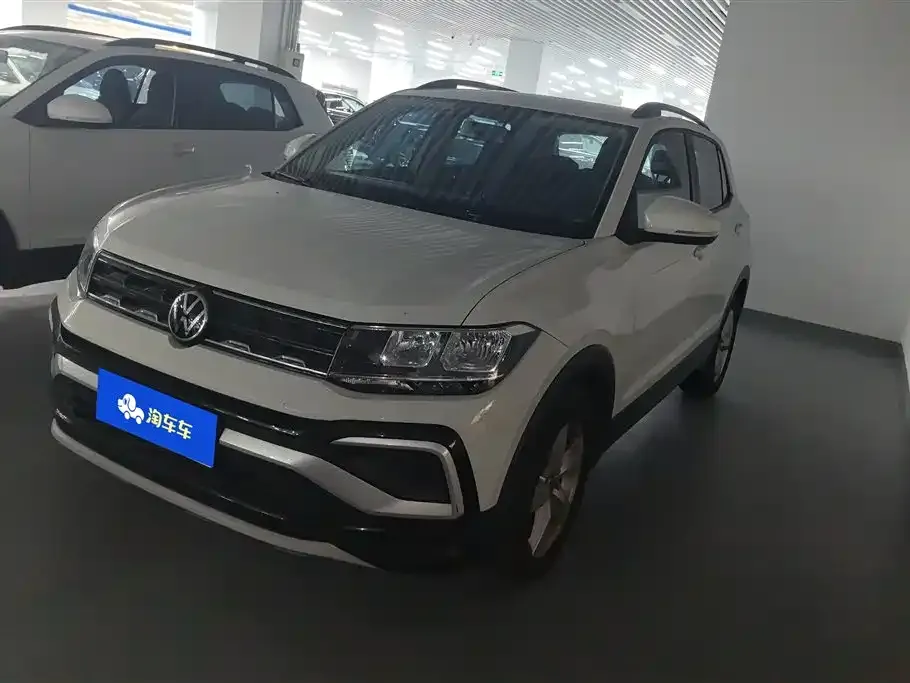 Volkswagen T-Cross — фото 1