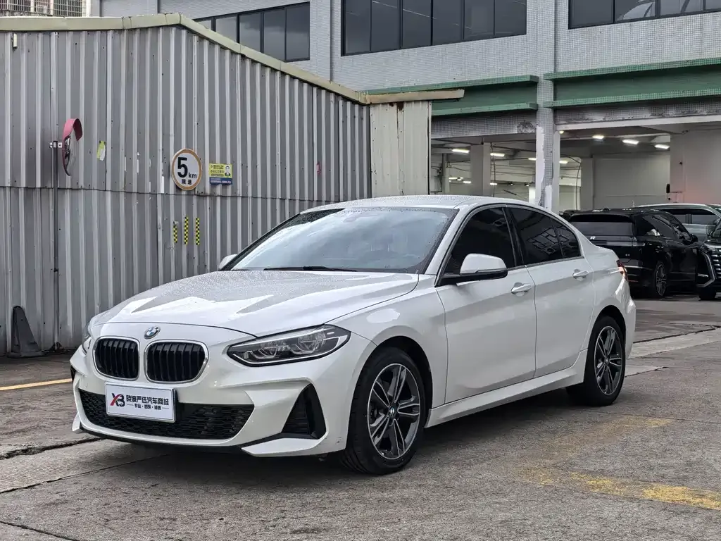 BMW 1 Series — фото 1
