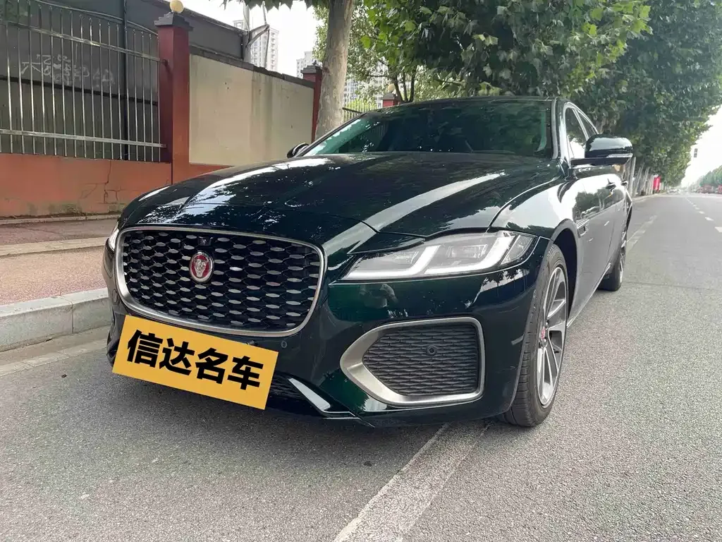 Jaguar XFL — фото 1
