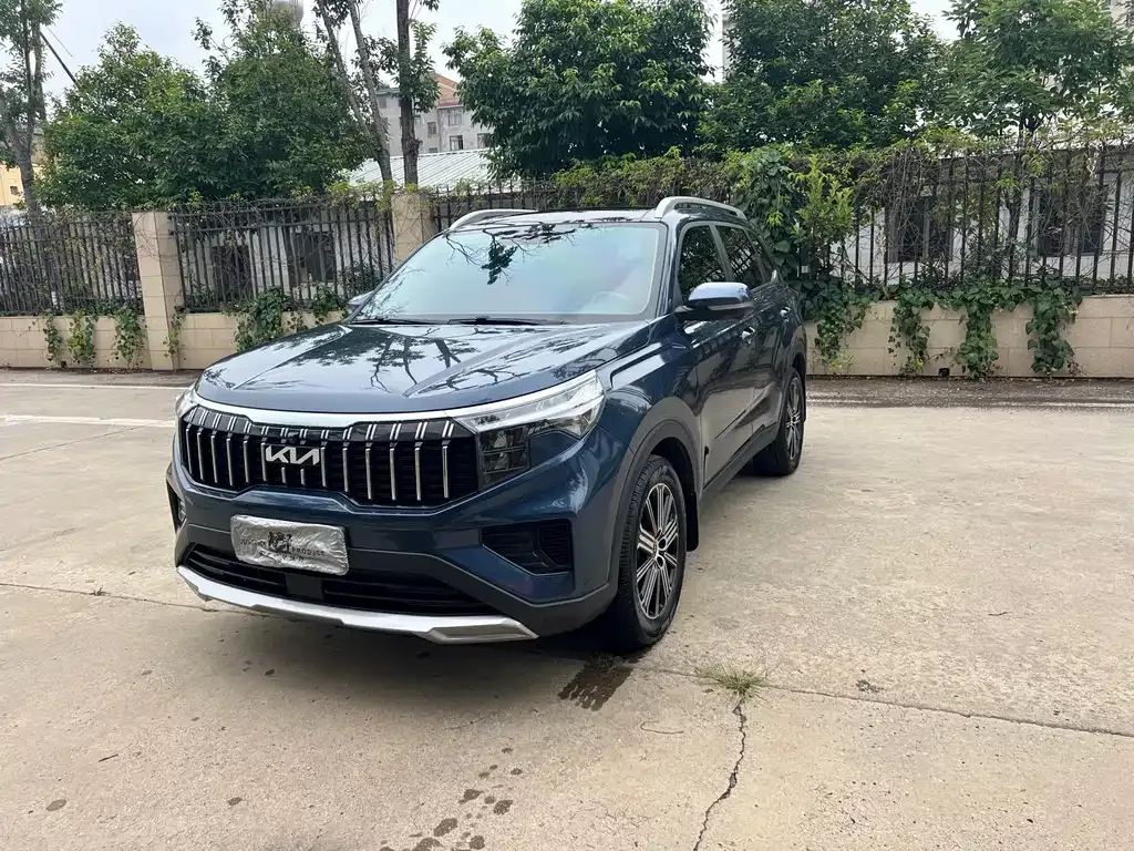 Kia Sportage — фото 1