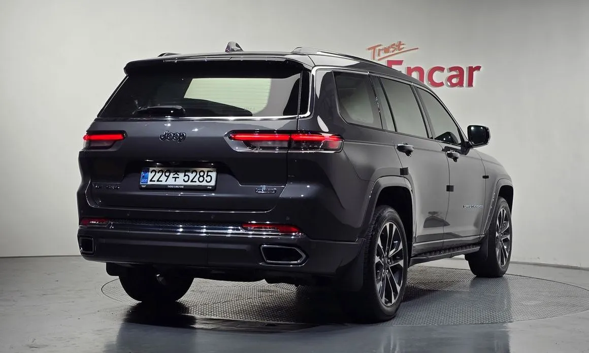 Jeep Cherokee — фото 8