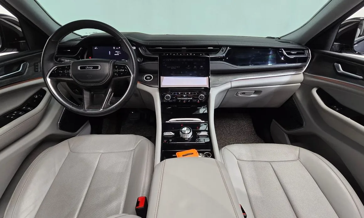 Jeep Cherokee — фото 10