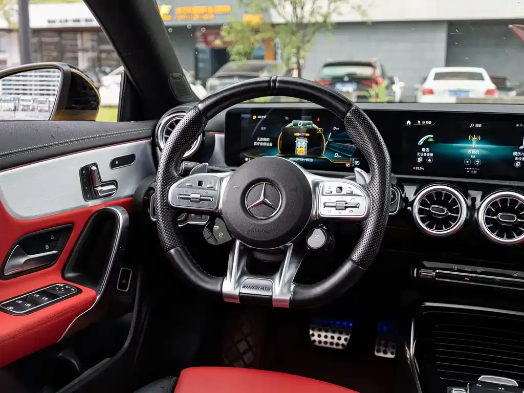 Mercedes-Benz CLA AMG — фото 3
