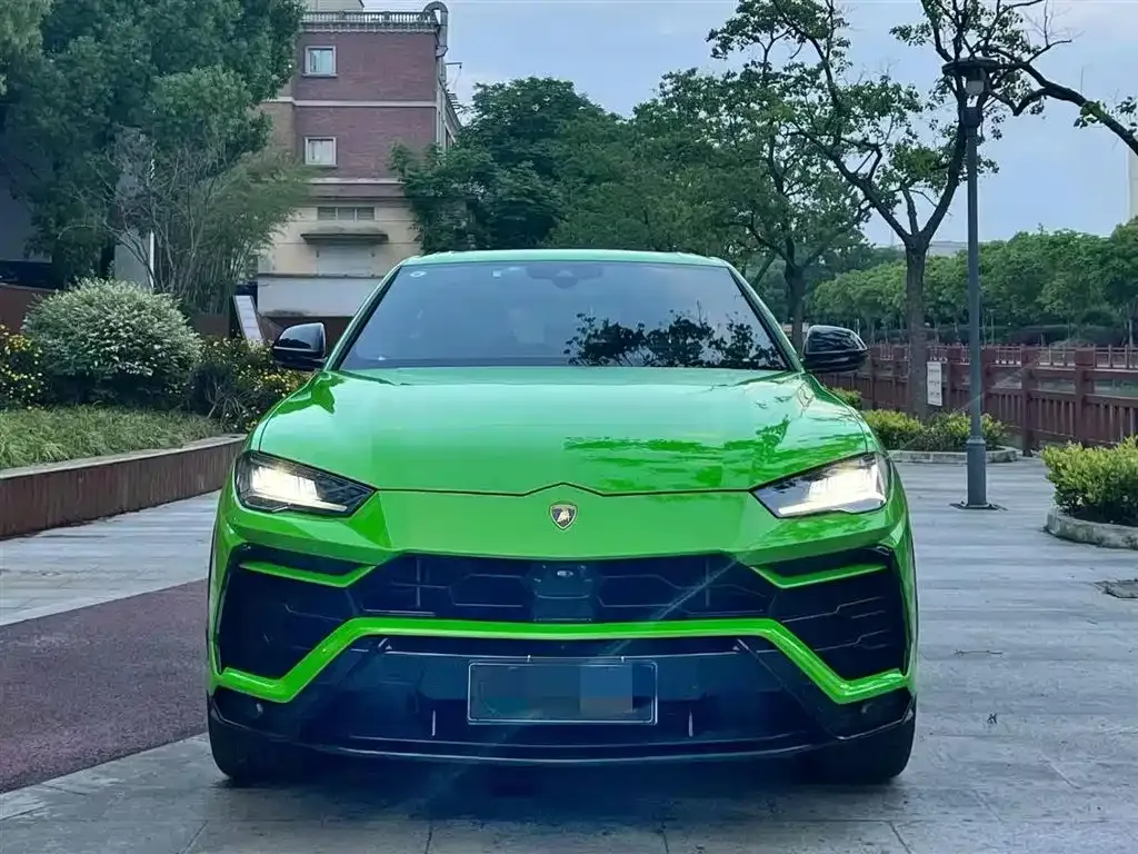 Lamborghini Urus — фото 6