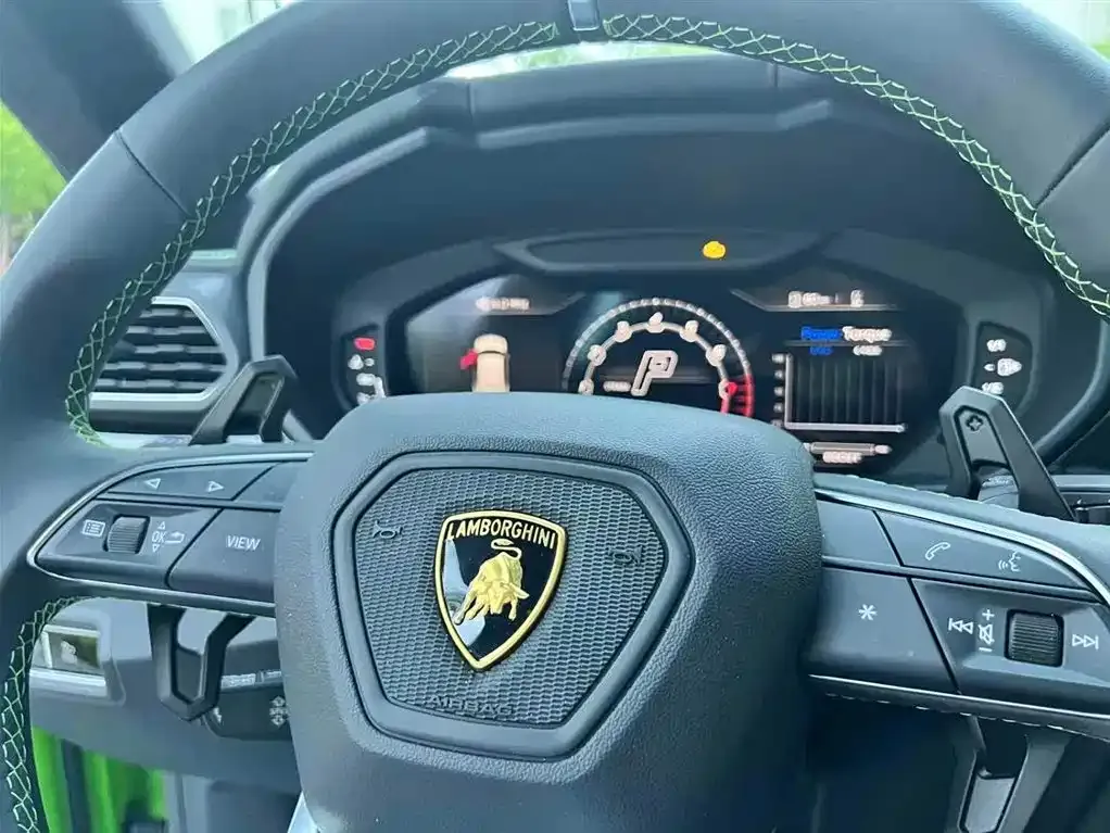 Lamborghini Urus — фото 5