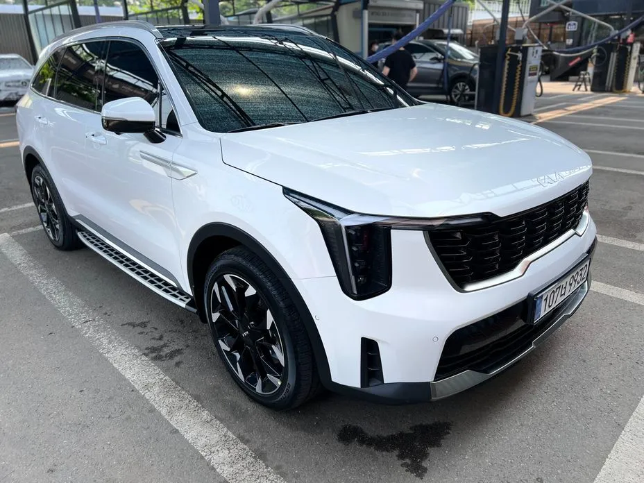 Kia Sorento — фото 8