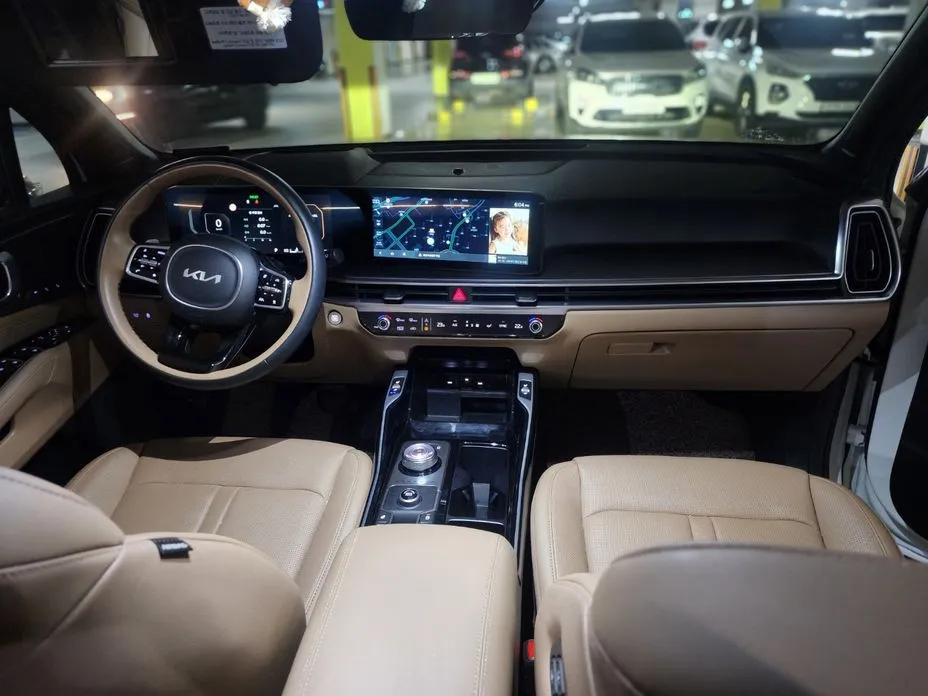 Kia Sorento — фото 7