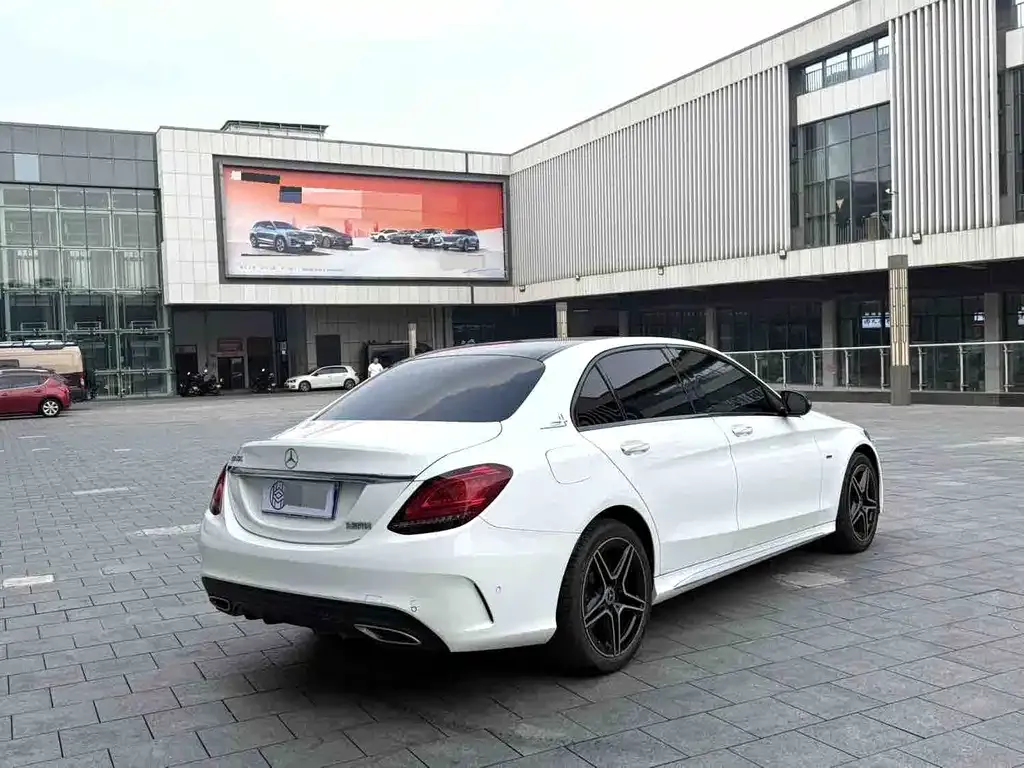 Mercedes-Benz C-Class — фото 9
