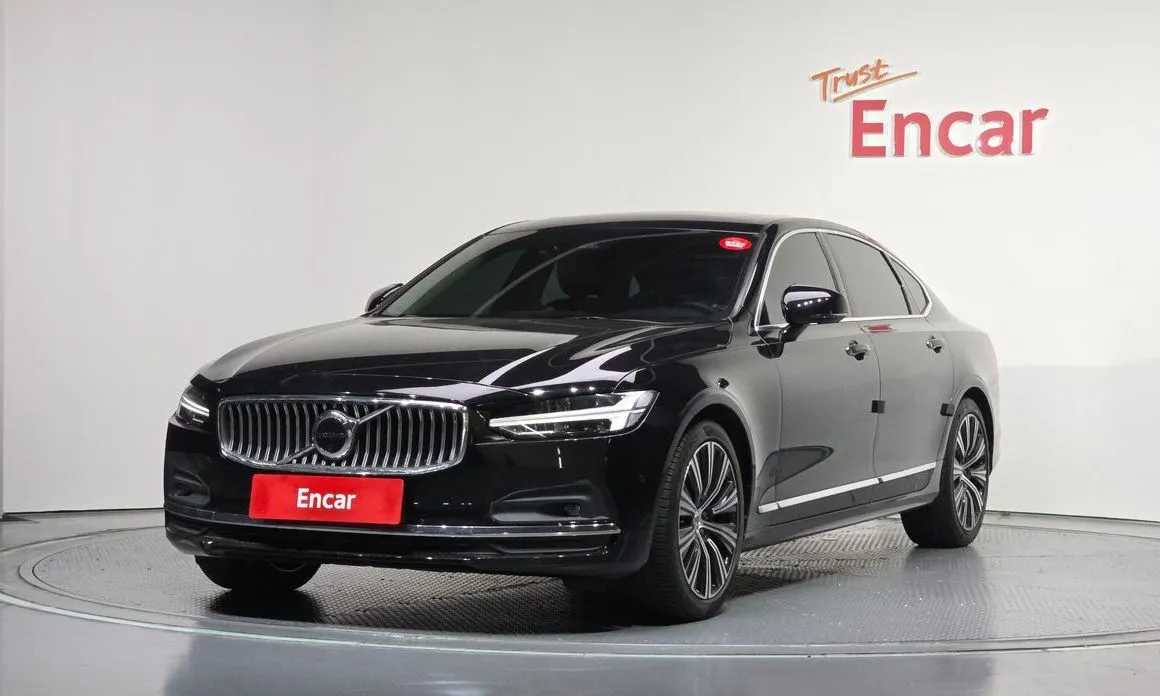 Volvo S90 — фото 1