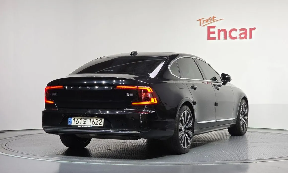 Volvo S90 — фото 10